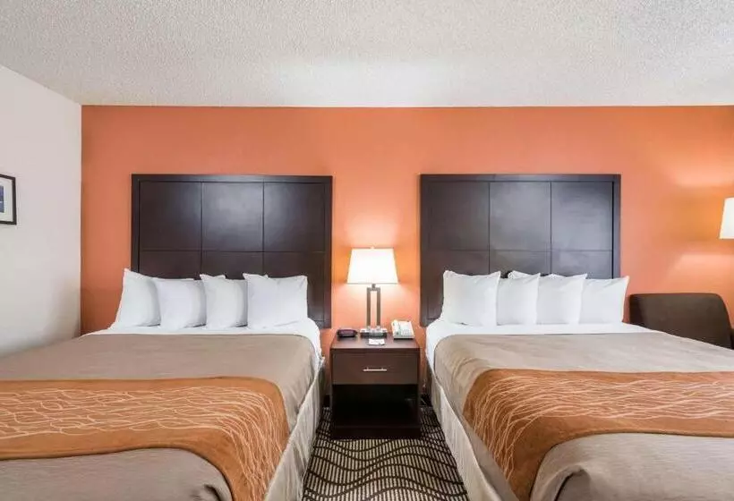 هتل Ramada By Wyndham Coeur D'alene