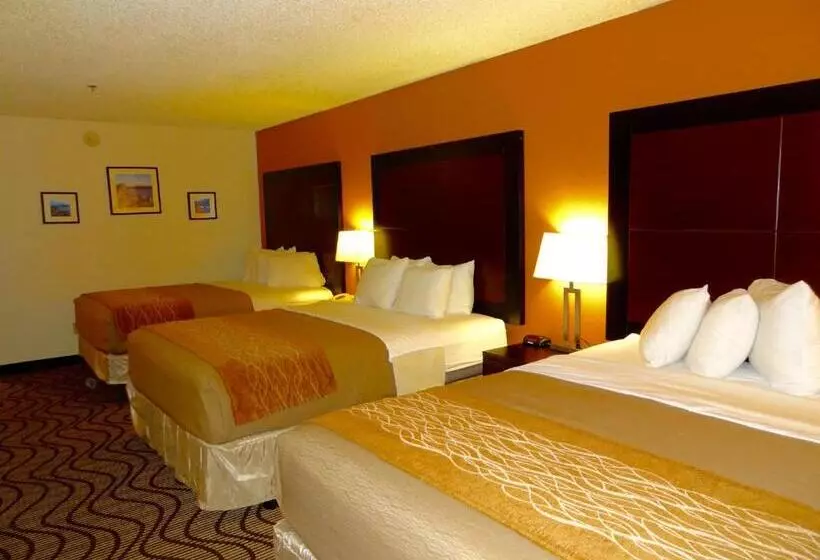 هتل Ramada By Wyndham Coeur D'alene