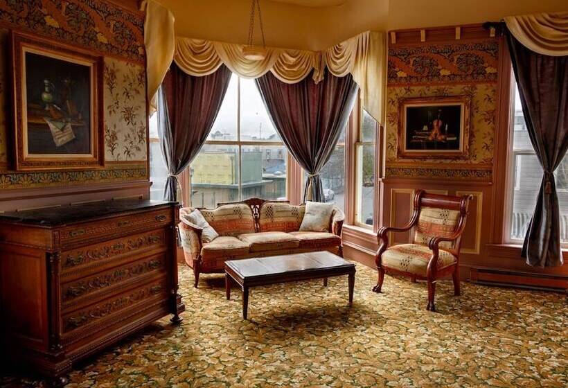 旅馆 The Inn At 2nd & C