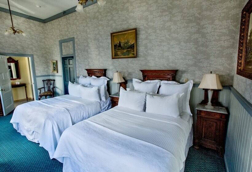 旅馆 The Inn At 2nd & C