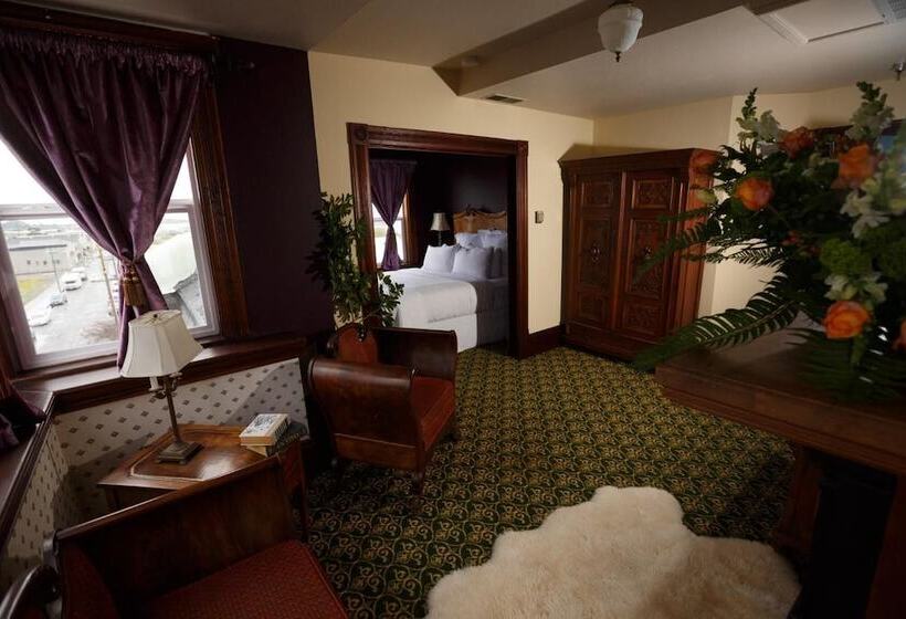 旅馆 The Inn At 2nd & C