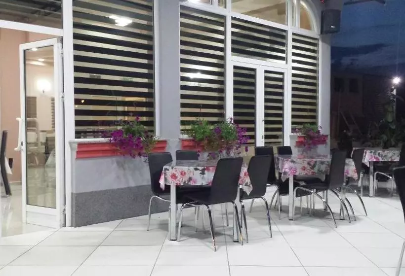 هتل Villa Grand Bitola