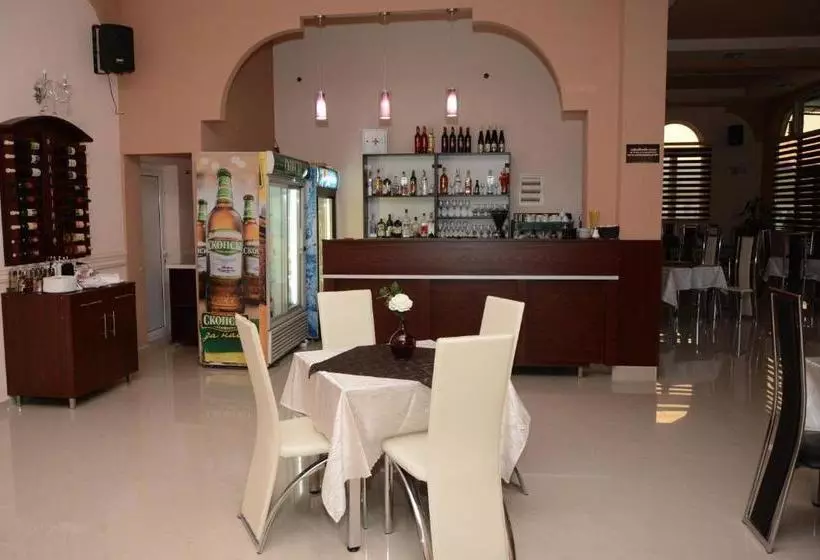 هتل Villa Grand Bitola