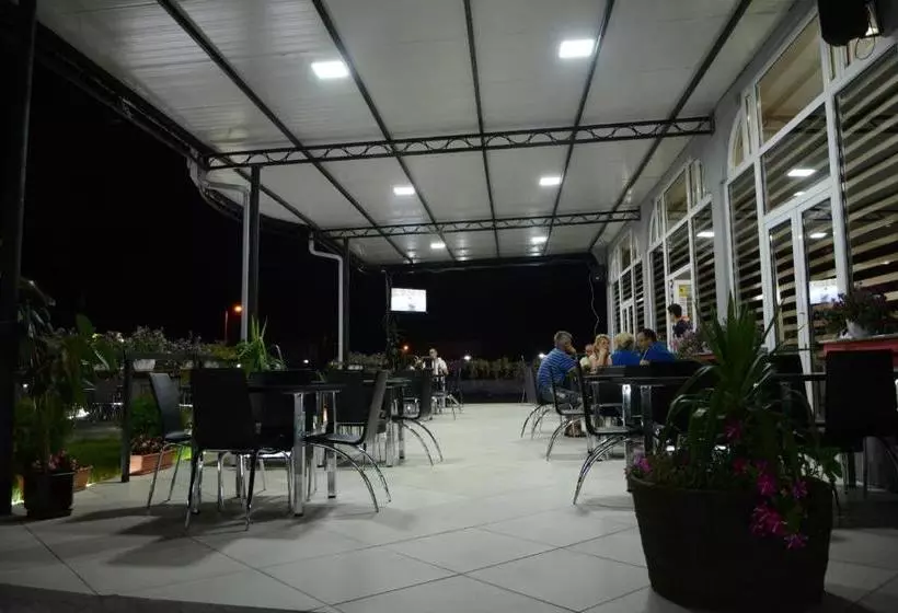 هتل Villa Grand Bitola