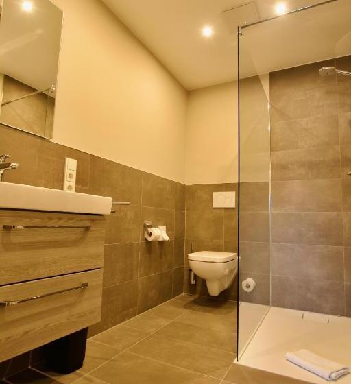 פנסיון Warsberger Weinhof Hotel & Weinwirtschaft