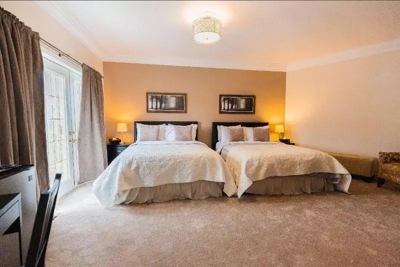 تختخواب و صبحانه Newton Villa