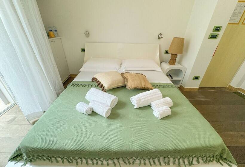 تختخواب و صبحانه Vingt Sept