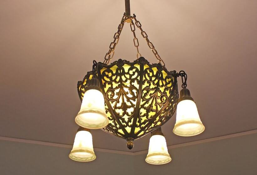 تختخواب و صبحانه William Henry Miller Inn