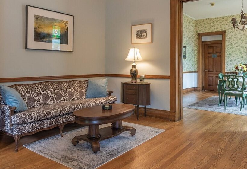 تختخواب و صبحانه William Henry Miller Inn