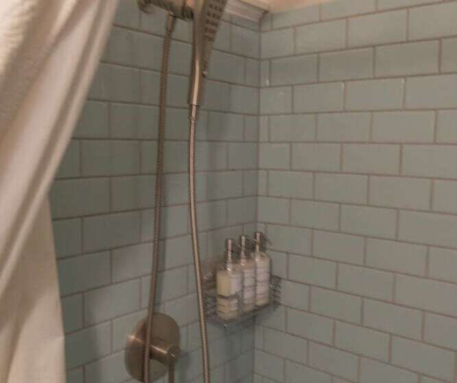 تختخواب و صبحانه William Henry Miller Inn