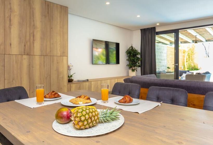 Hedera Estate - Villa Hedera