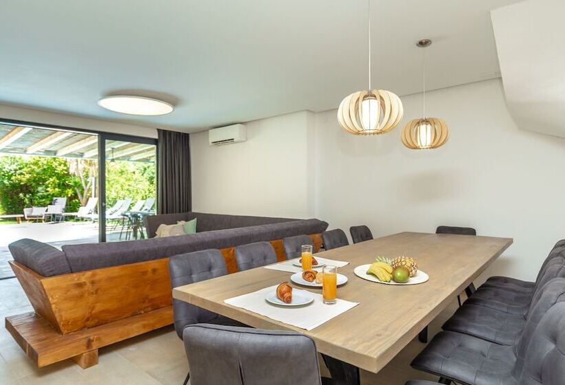 Hedera Estate - Villa Hedera