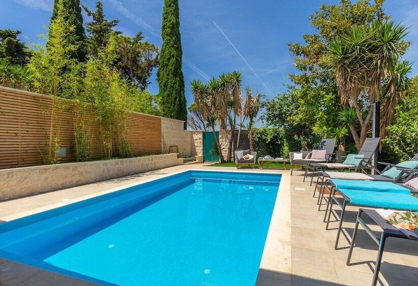 Hedera Estate - Villa Hedera