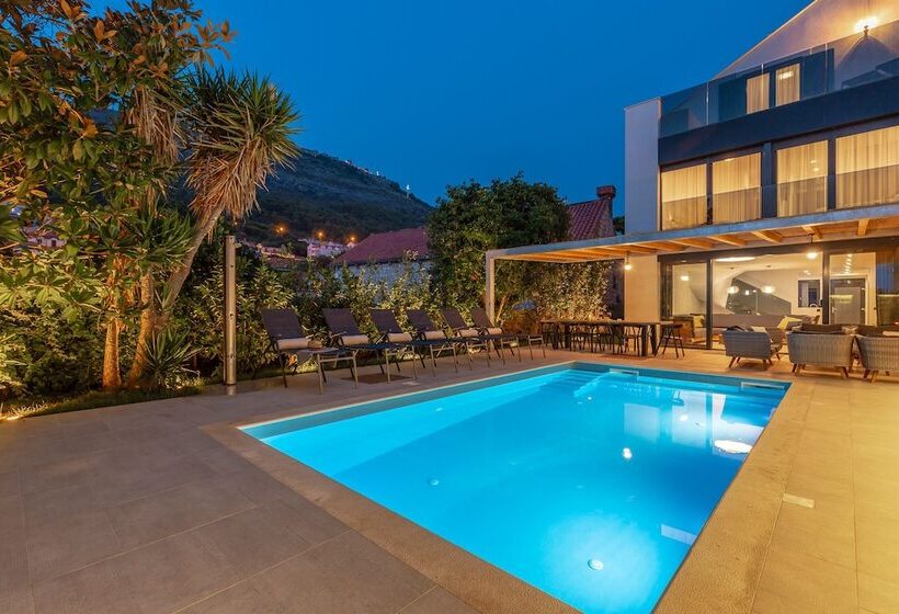 Hedera Estate - Villa Hedera