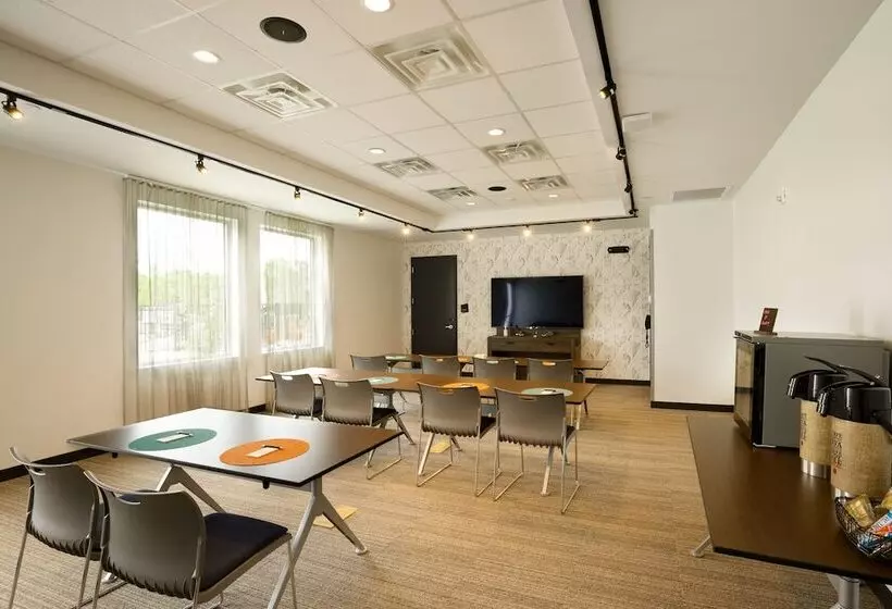 ホテル Aloft Austin Airport