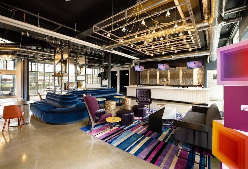 Отель Aloft Austin Airport