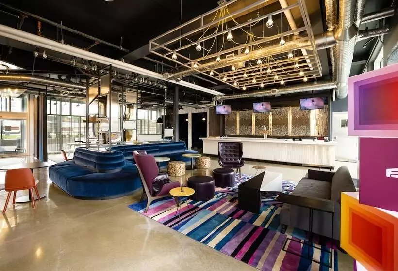 ホテル Aloft Austin Airport