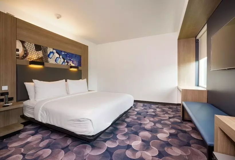 ホテル Aloft Austin Airport