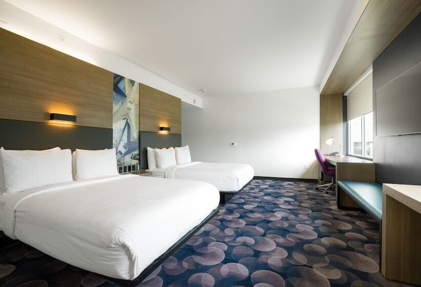 Отель Aloft Austin Airport