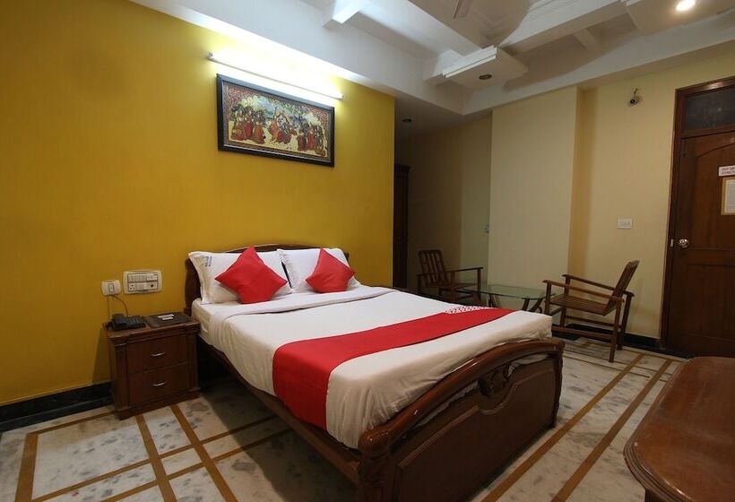 Hotel Kubera Palace By Oyo Rooms