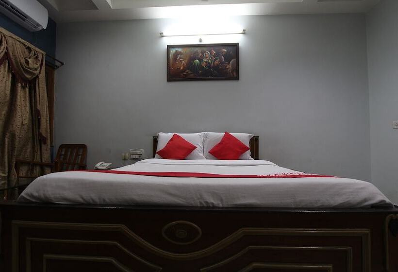 Hotel Kubera Palace By Oyo Rooms