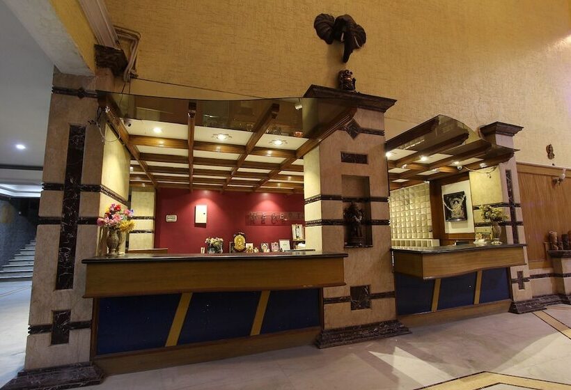 Hotel Kubera Palace By Oyo Rooms