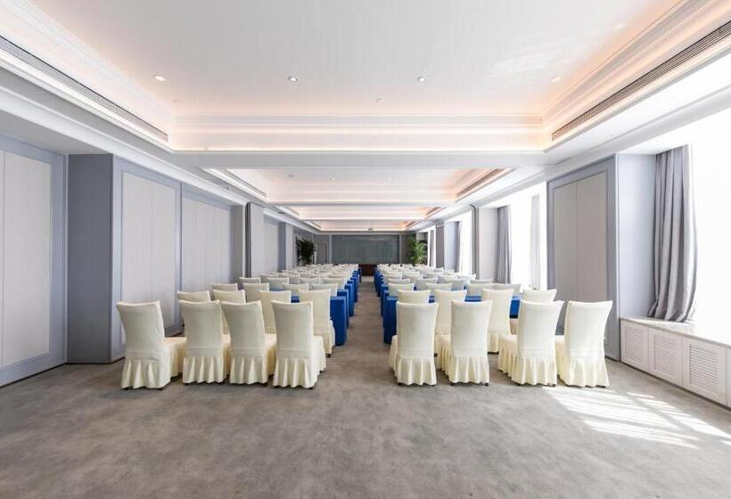 בית מלון כפרי Mercure Ordos Downtown