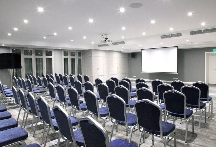 בית מלון כפרי Ostrovskiy