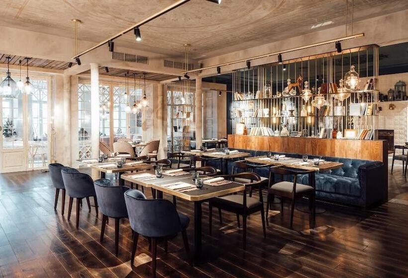 בית מלון כפרי Ostrovskiy