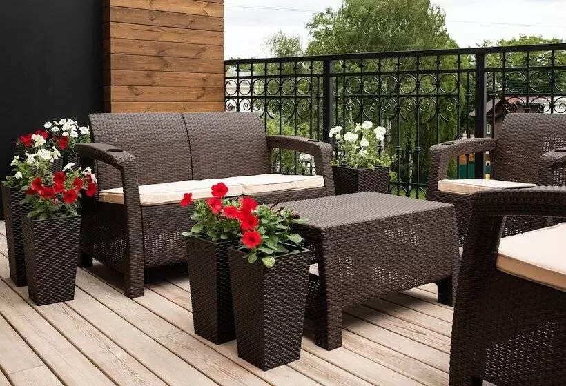 ホテル Ostrovskiy