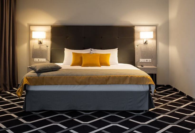 בית מלון כפרי Ostrovskiy