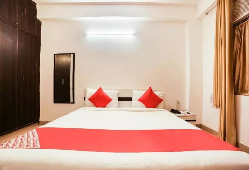 ホテル Oyo Flagship 30197 Noida Sector 43