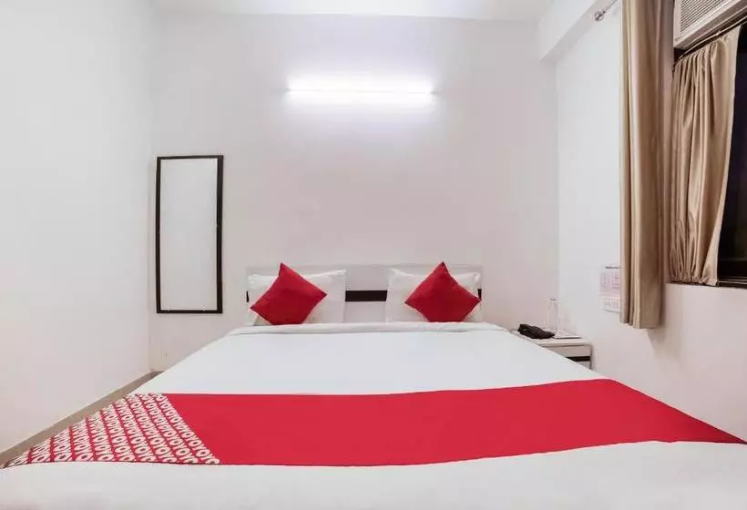 ホテル Oyo Flagship 30197 Noida Sector 43