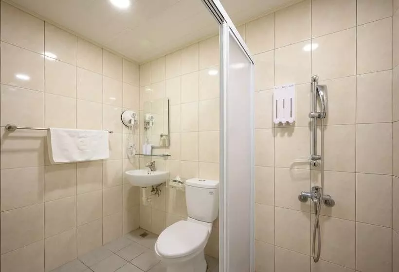 هتل P Inn