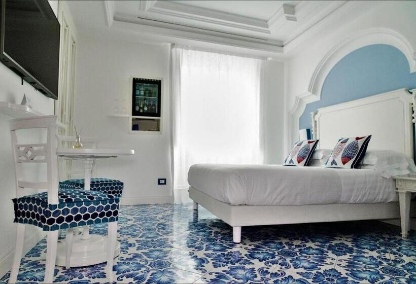 هتل Piazzetta Diefenbach