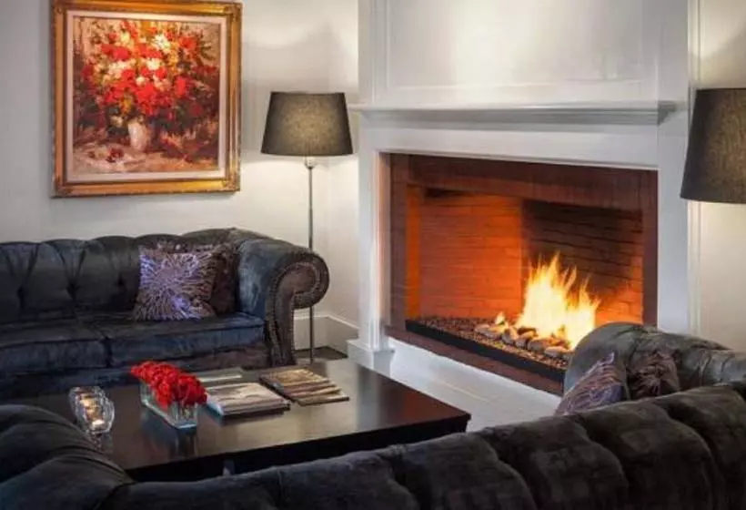 Hotelli Relais Chateaux Camden Harbour Inn