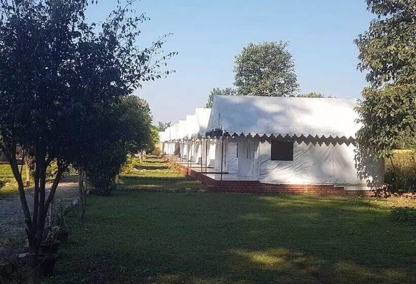 Hotel Vb9 Corbett Resort