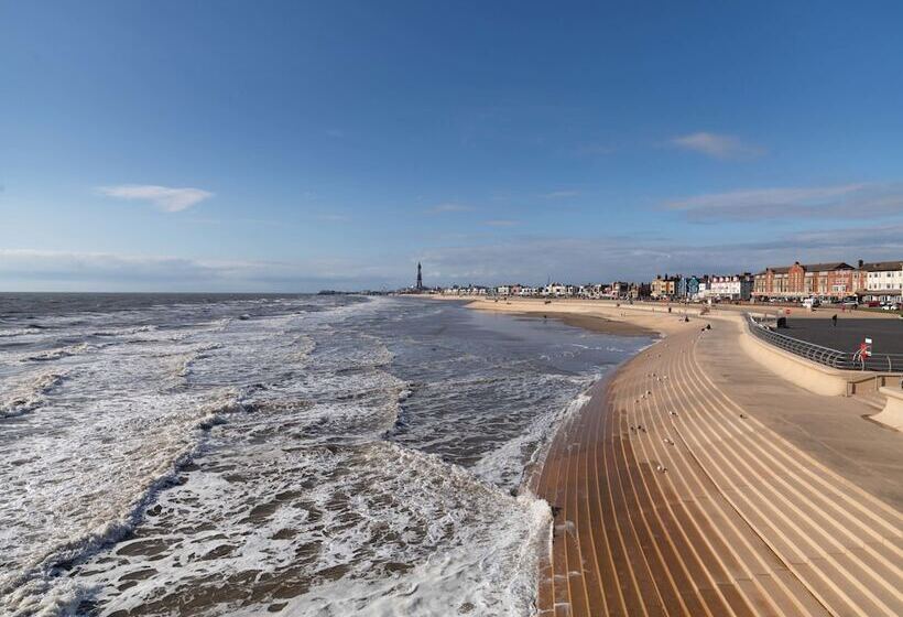 Hy Hotel Lytham St Annes, BW Premier Collection