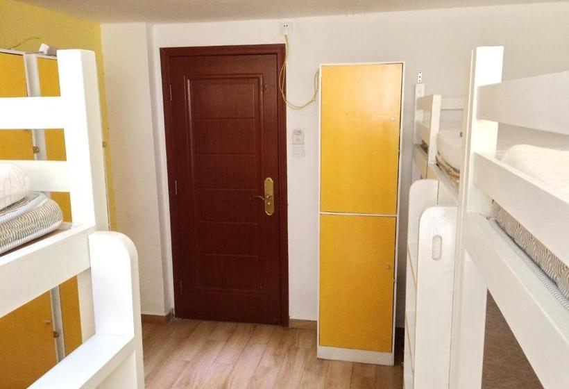 Lazy Gaga Hostel Guangzhou