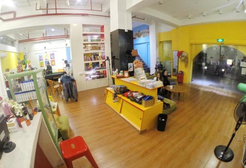 Lazy Gaga Hostel Guangzhou