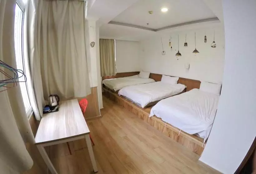 Lazy Gaga Hostel Guangzhou