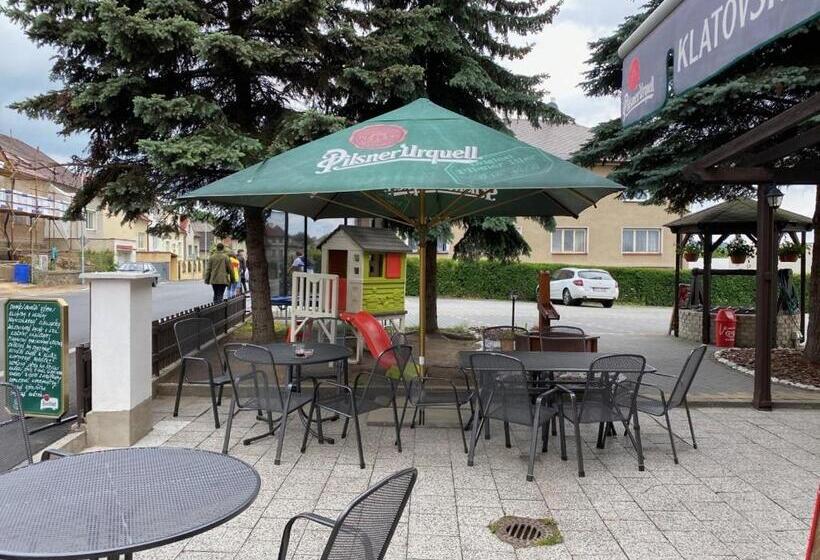 פנסיון Restaurace A Penzion Klatovský Dvůr