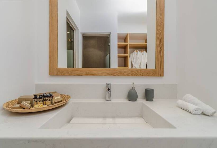 پانسیون Symphony Suites Santorini