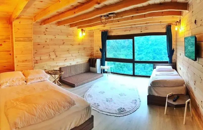 Saral Suit Otel