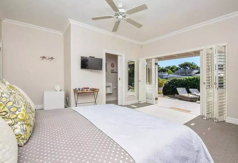 Aamiaismajoitus (B&B) Bollard Bay House