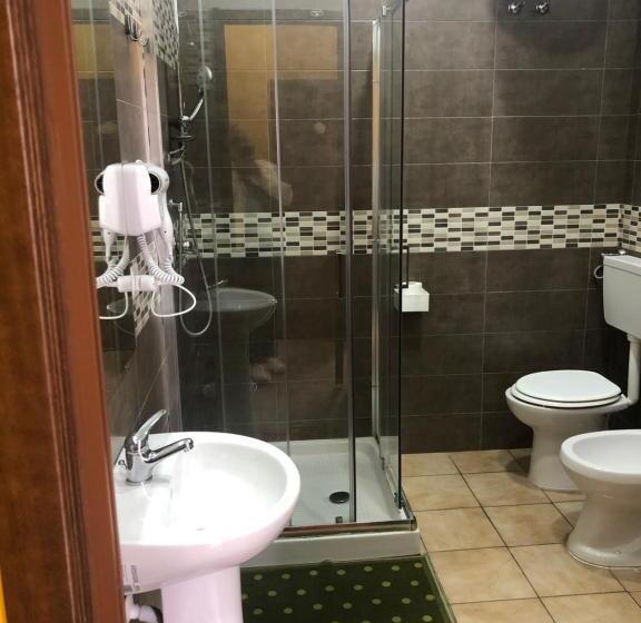 تختخواب و صبحانه La Casa Di Fafa