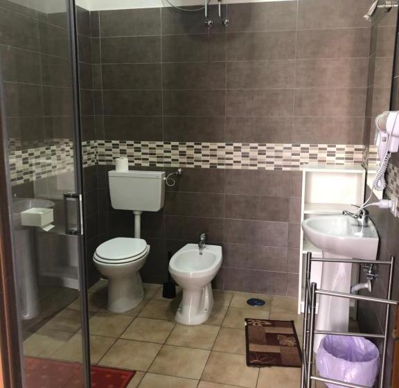 تختخواب و صبحانه La Casa Di Fafa