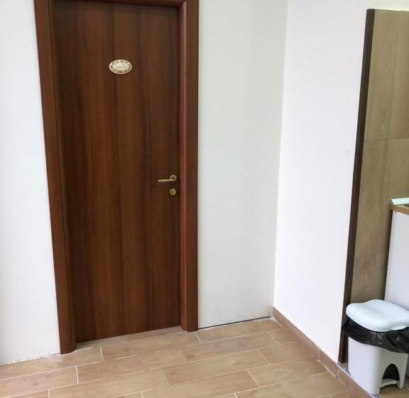 تختخواب و صبحانه La Casa Di Fafa