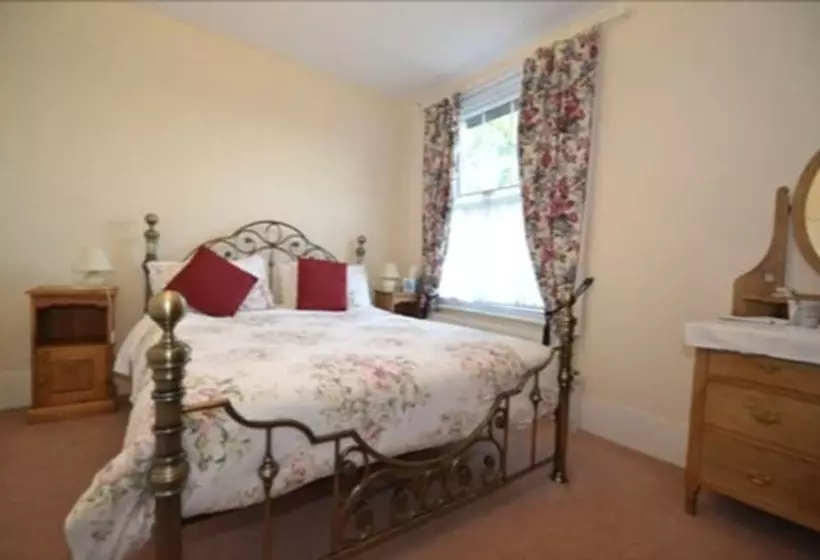 Aamiaismajoitus (B&B) The Old Alma