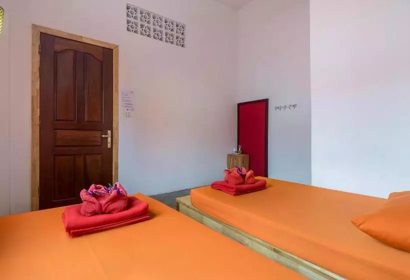 Boutique Dormitory Kochike  Hostel